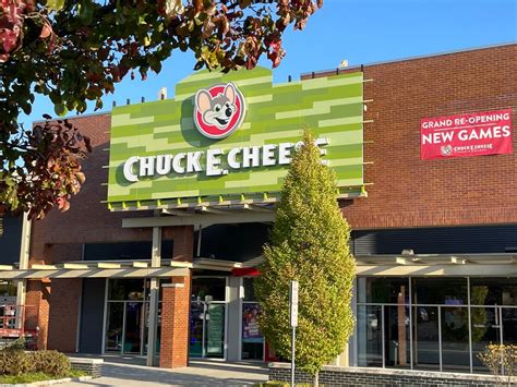 Adult store expected to open next to Chuck E. Cheese's