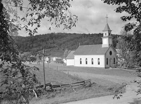 churches in lowell vt