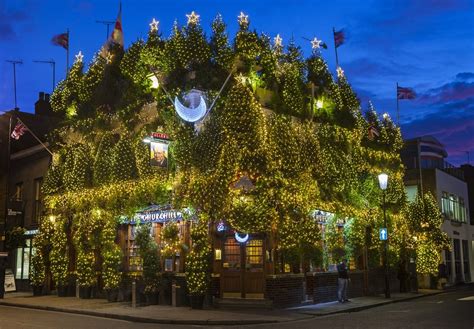 churchill arms london christmas