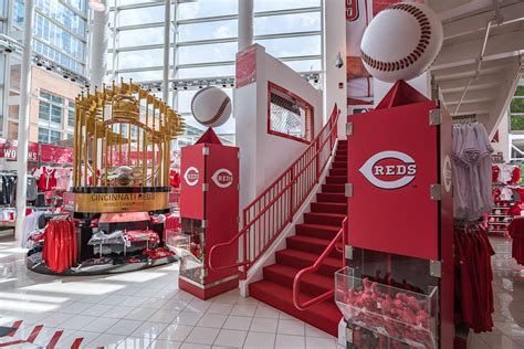 cincinnati reds gift shop at stadium