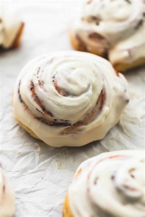 Cinnabon Cinnamon Rolls (With Cream Cheese Frosting) Sweetest Menu