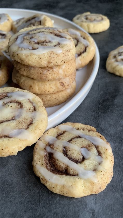 Cinnamon Roll Using Biscuits