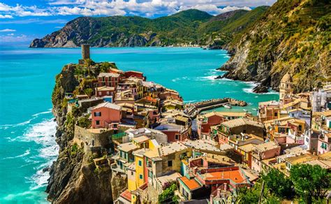 Beach weather in Vernazza, Cinque Terre, Italy in May