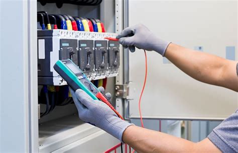 circuit breaker repair service