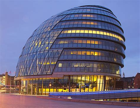 city hall in london england