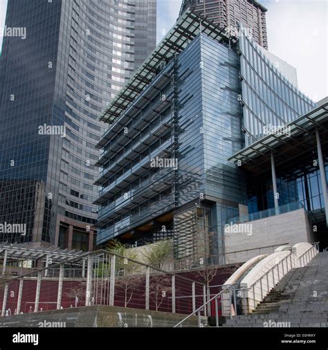 city hall in seattle