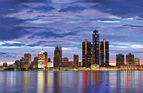 city of detroit skyline image