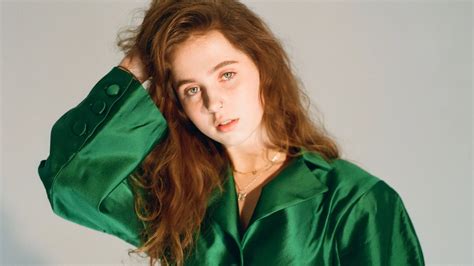 Clairo Age Wiki Fandom