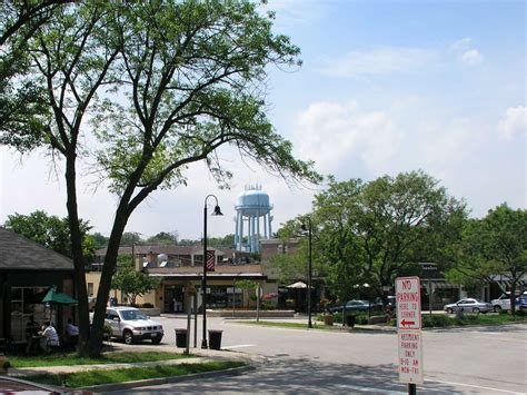 clarendon hills il downtown