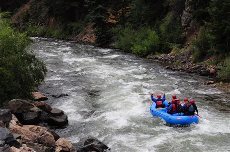 West River (Class III + IV) Whitewater Rafting Stratton Project