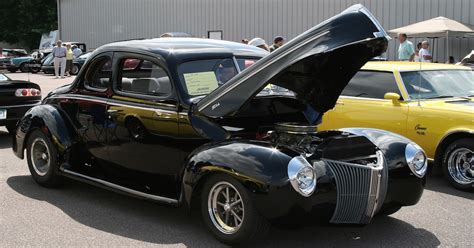 Cool Cruisers of Southwest Florida kicks off monthly car show at