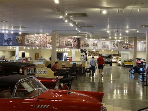 classic cars in illinois dealers