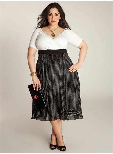 classic women's clothing plus size