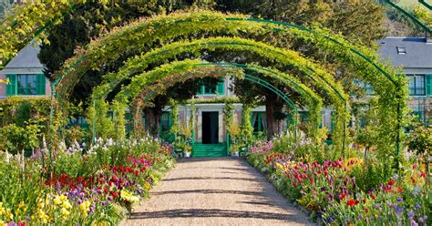 claude monet garden