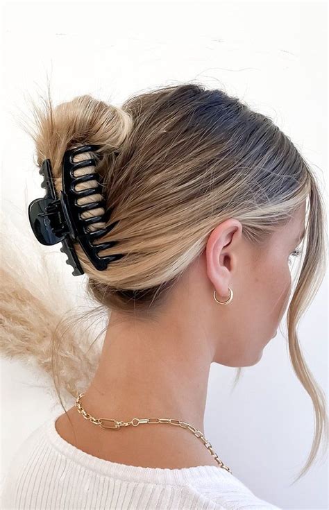 7 Easy Claw Clip Hairstyles PureWow