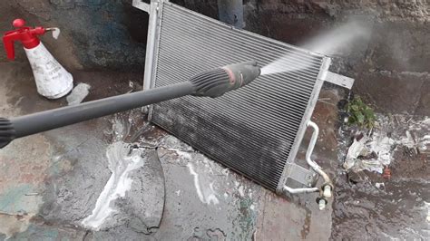 Clean Condenser Radiator