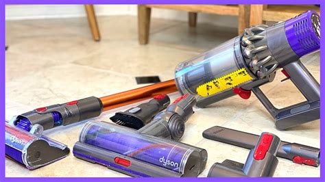 cleaning a dyson v10 vacuum