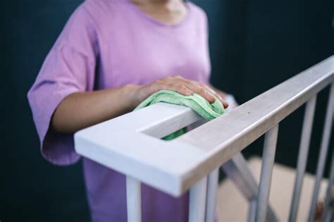 Cleaning Hand Railing