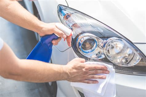 Cleaning Headlights On Car