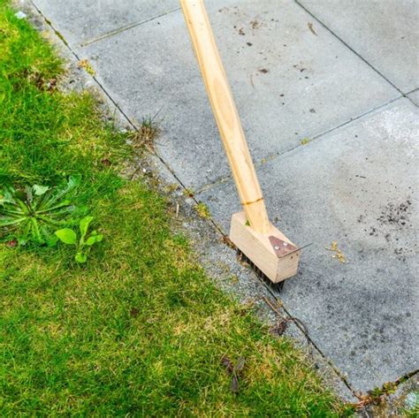 Cleaning Patio Grout