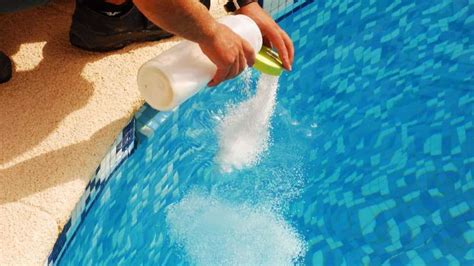 Cleaning Pool With Chlorine