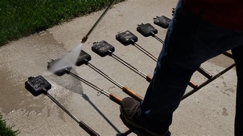 Cleaning Rusty Pie Irons