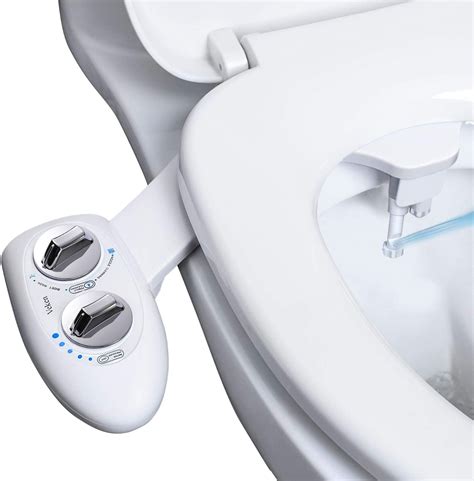 cleaning the bidet nozzle
