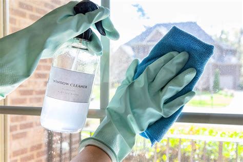 Cleaning With Vinegar Windows