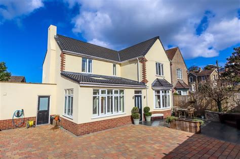 Clevedon 3 Bed House