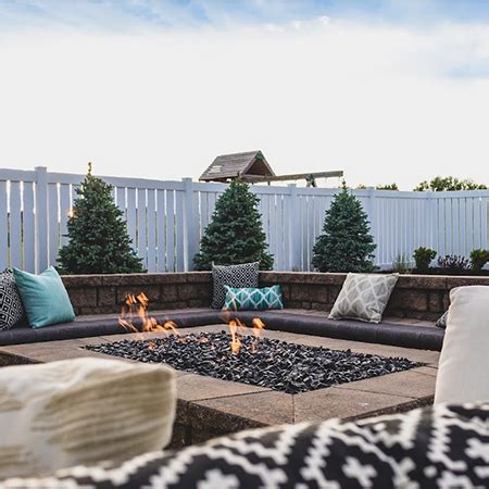 DIY projects to upgrade outdoor living spaces Housetopia