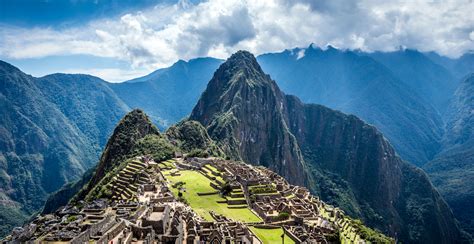 Climate of Machu Picchu and Galapagos