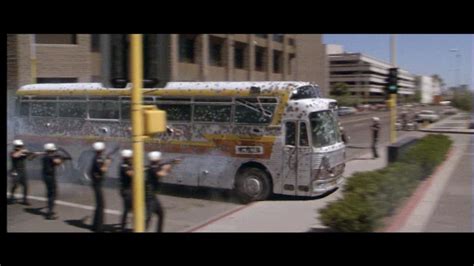 clint eastwood the gauntlet bus scene