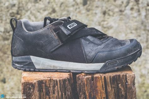 Clipless Trail Shoes