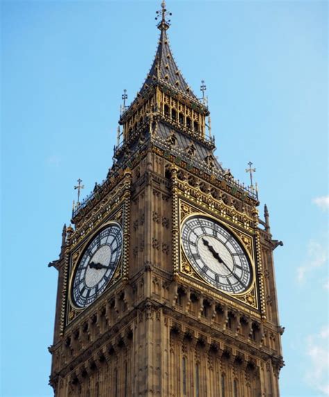 clock london with seconds