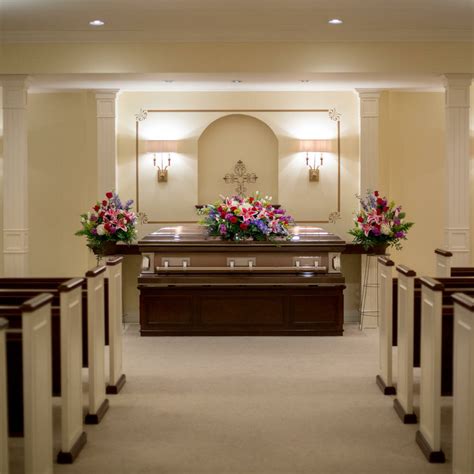 close funeral homes near me services