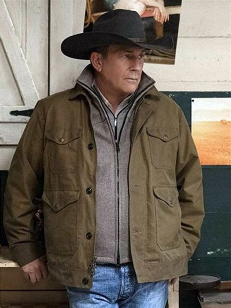 clothing worn on yellowstone