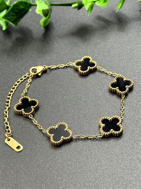 clover leaf bracelets