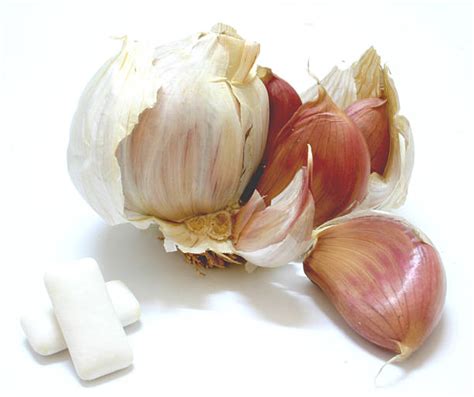 Cloves Garlic Breath