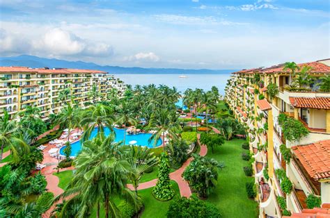 club velas vallarta resort