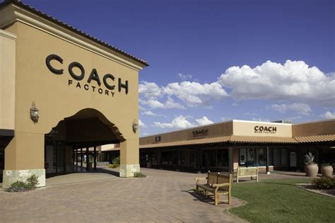 coach outlet near me phone number