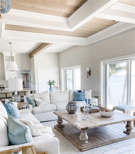 Blue And White Coastal Living Room With Ocean View 50395 House