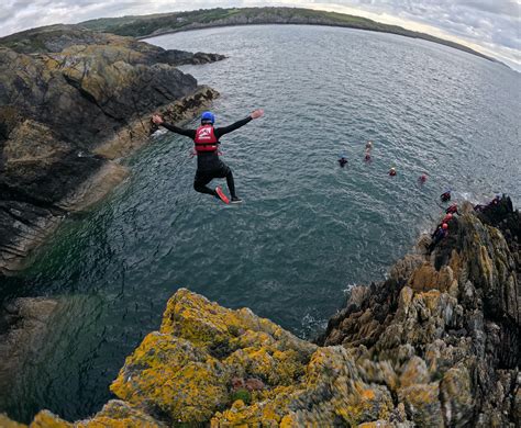 coasteering anglesey climbing