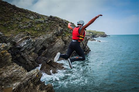 Coasteering Guide