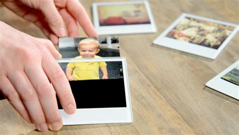 coasters that hold pictures
