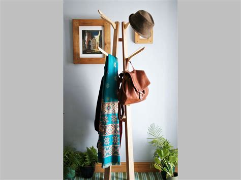 Coat Stand Synonym