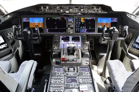cockpit of a boeing 787 dreamliner