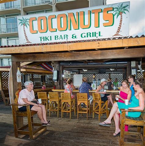 Coconuts Bar North Loop