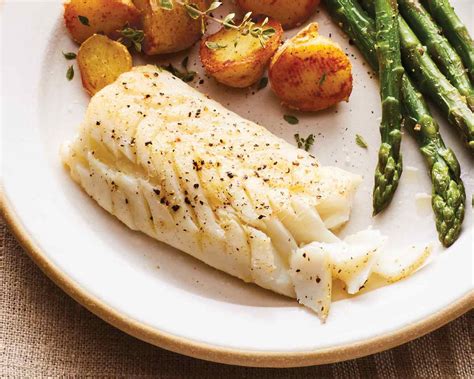 Baked cod with lemon and bread crumbs
