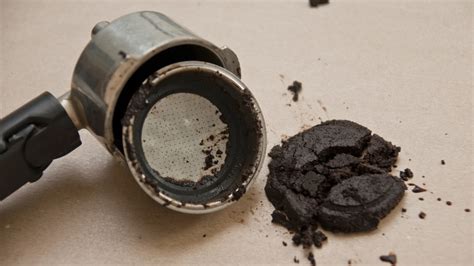 Coffee Grounds Stuck In Coffee Maker