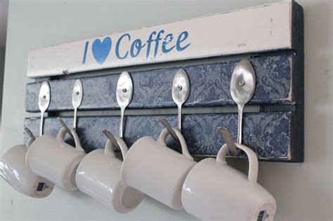 coffee mug with spoon holder
